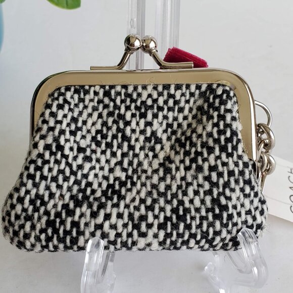NWT Coach Soho Tweed Mini Kisslock Pouch/Key Fob - Black & White - Picture 6 of 12